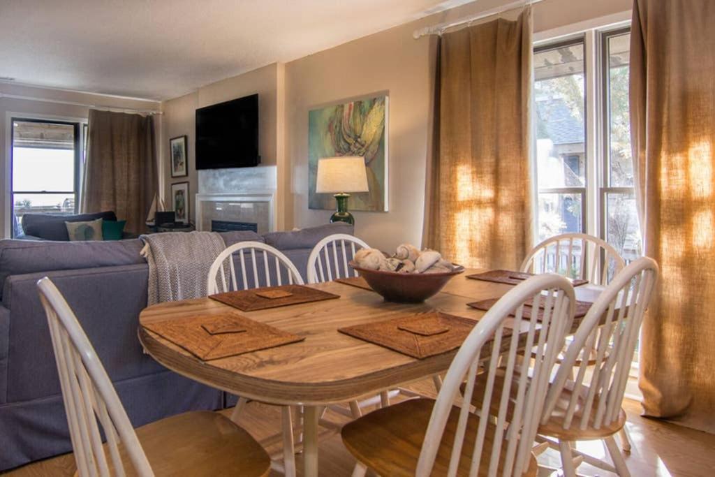 Pelican Point Unobstructed Beach Views Beach Access Out Back Door! Harbor Island Экстерьер фото
