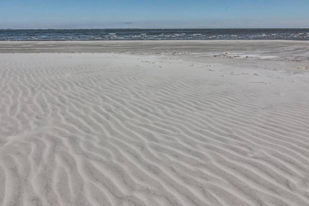 Pelican Point Unobstructed Beach Views Beach Access Out Back Door! Harbor Island Экстерьер фото