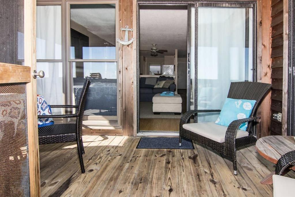 Pelican Point Unobstructed Beach Views Beach Access Out Back Door! Harbor Island Экстерьер фото