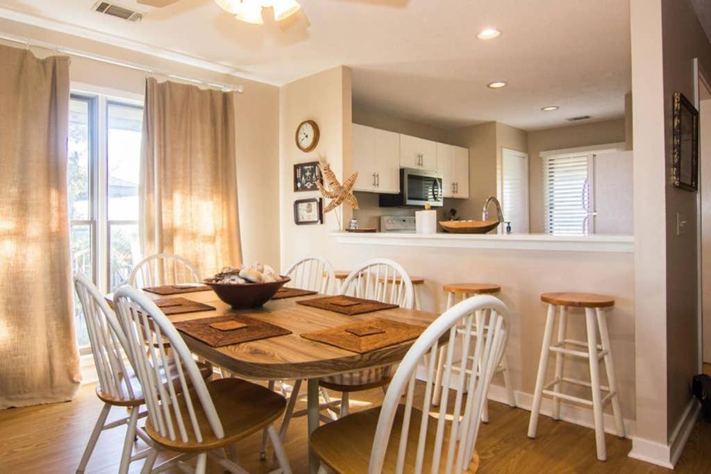 Pelican Point Unobstructed Beach Views Beach Access Out Back Door! Harbor Island Экстерьер фото