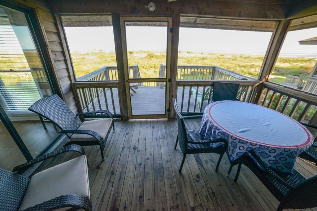 Pelican Point Unobstructed Beach Views Beach Access Out Back Door! Harbor Island Экстерьер фото