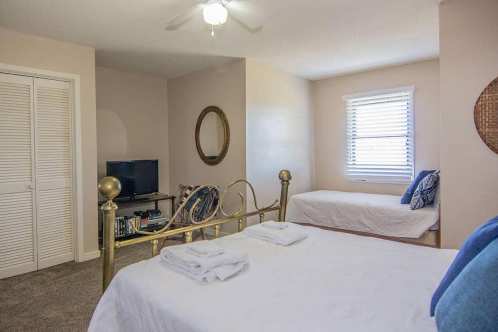Pelican Point Unobstructed Beach Views Beach Access Out Back Door! Harbor Island Экстерьер фото